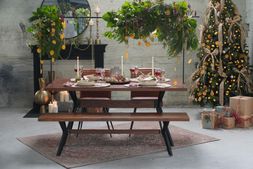 New England Dining Table