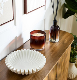 B&M HOME SS26 // STATEMENT HOME - LIMITED TIME ONLY // LARGE SCALLOPED BOWL £12 // LARGE OMBRE CANDLE - NATURAL £10 // LARGE OMBRE DIFFUSER - NATURAL 1000ML £15 //