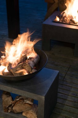 FIRE PIT & RECTANGLE CONSOLE GRANITE H52CM W64CM &pound;249.99