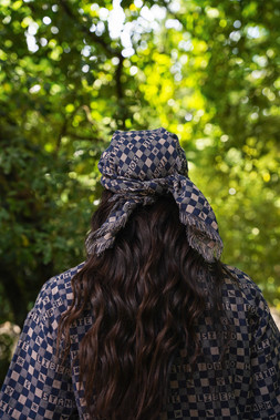 Organic Cotton Scarf in Midnight & Putty