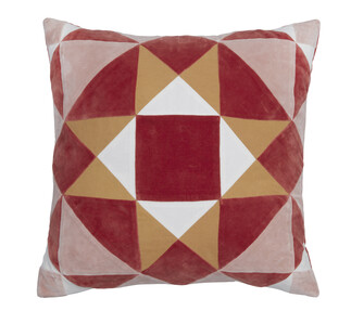 https://w-ww.prshots.co.uk/contents/archives/98/201/images/thumb350x287_auto/marks_amp_spencer_ms-velvet-patchwork-cushion-25_thumb.jpg